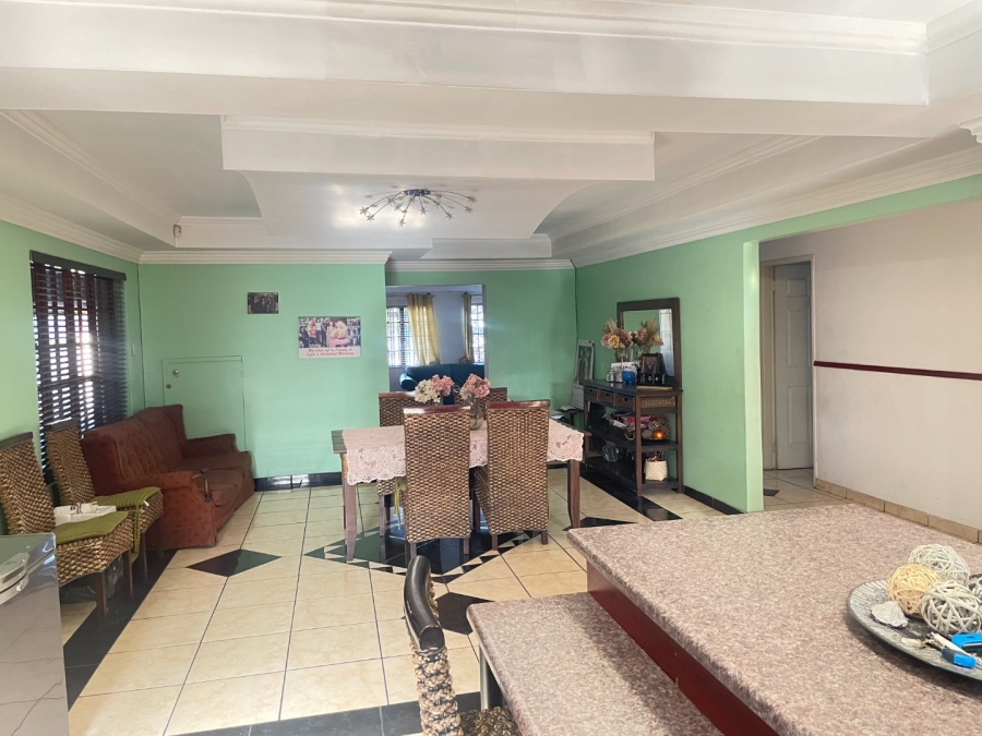 4 Bedroom Property for Sale in Heidedal Free State